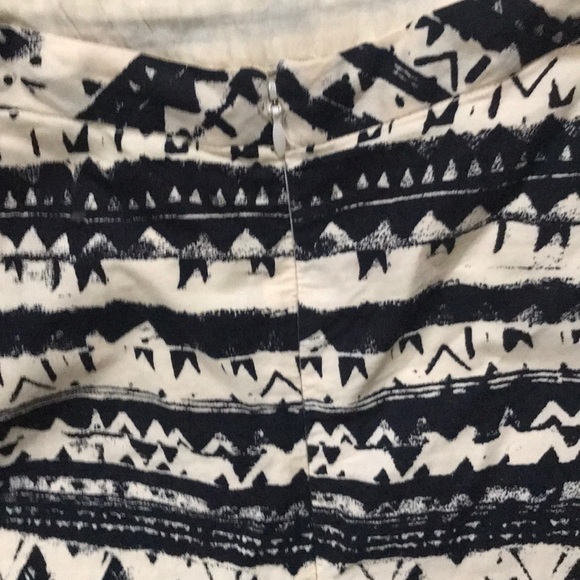 Jessica Simpson Patterned Dress - Picture 6 of 7